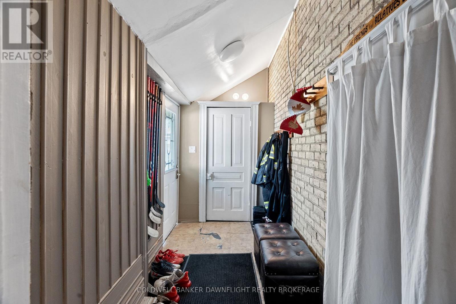 96 Main Street S, South Huron (Exeter), Ontario  N0M 1S1 - Photo 18 - X12283160