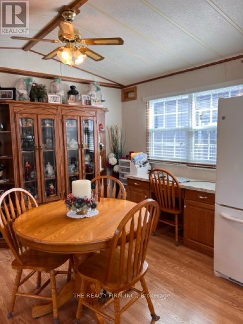 F 51 - 77794 Orchard Line, Central Huron, Ontario  N0M 1G0 - Photo 4 - X12283163