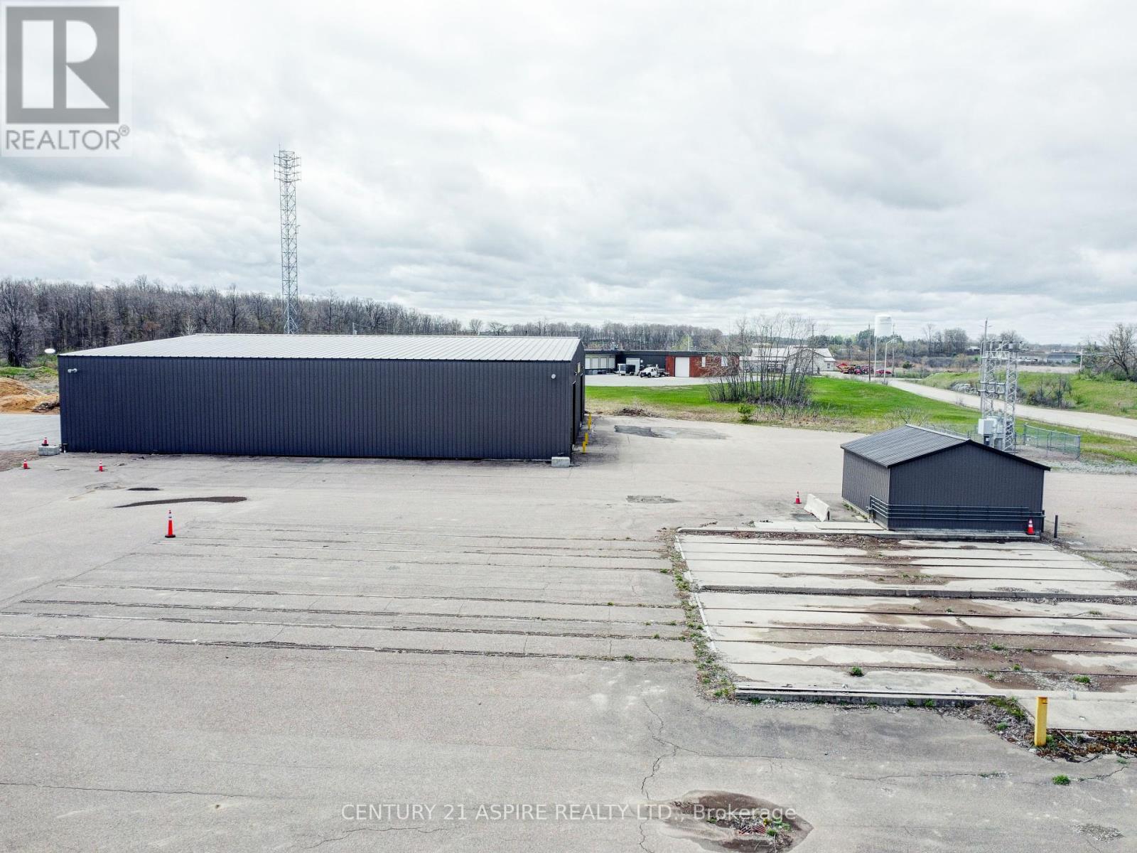 23 Booth Road, Renfrew, Ontario  K0J 1G0 - Photo 18 - X12283144