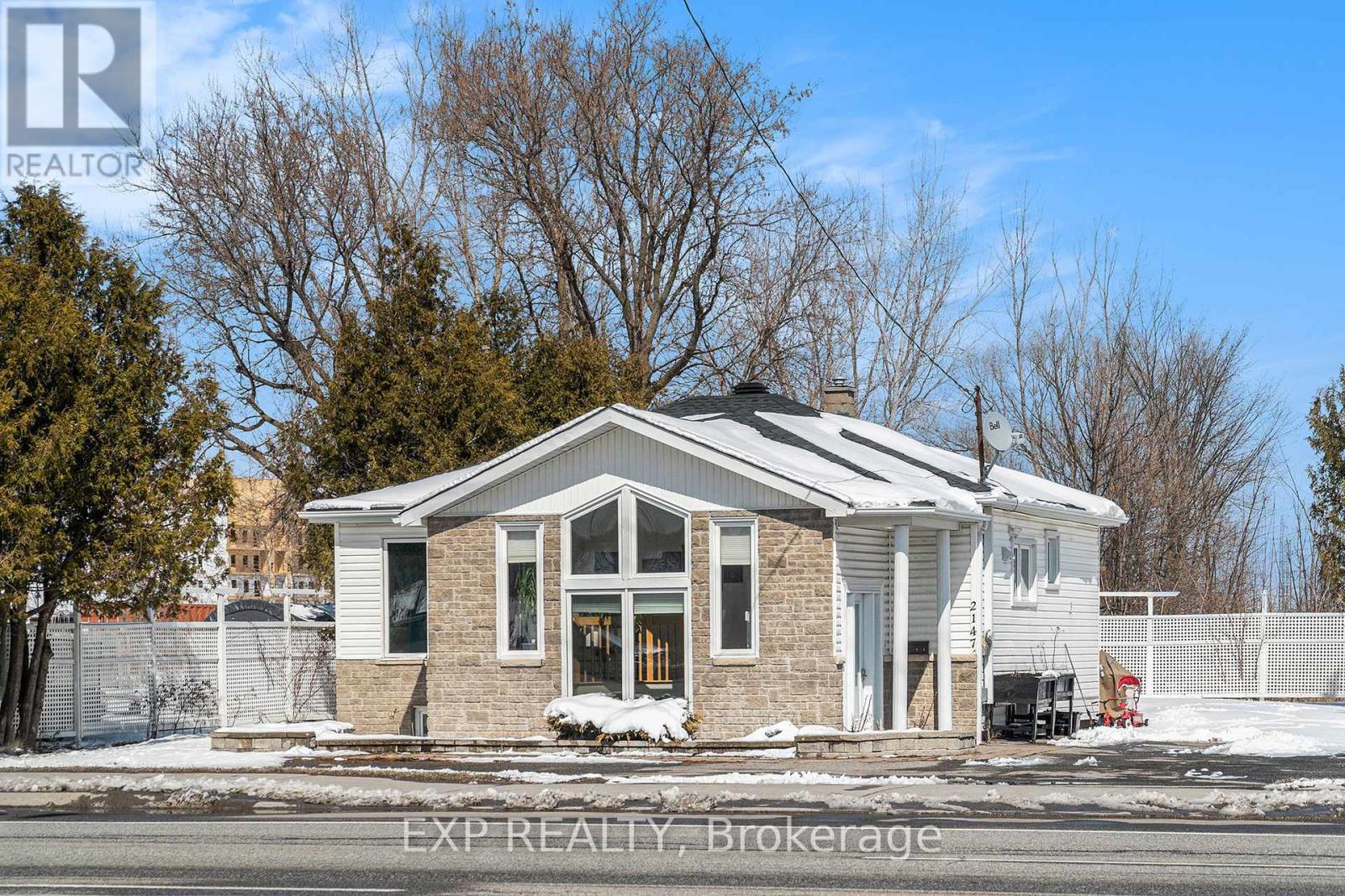 Property at 2147 MER BLEUE ROAD image 2