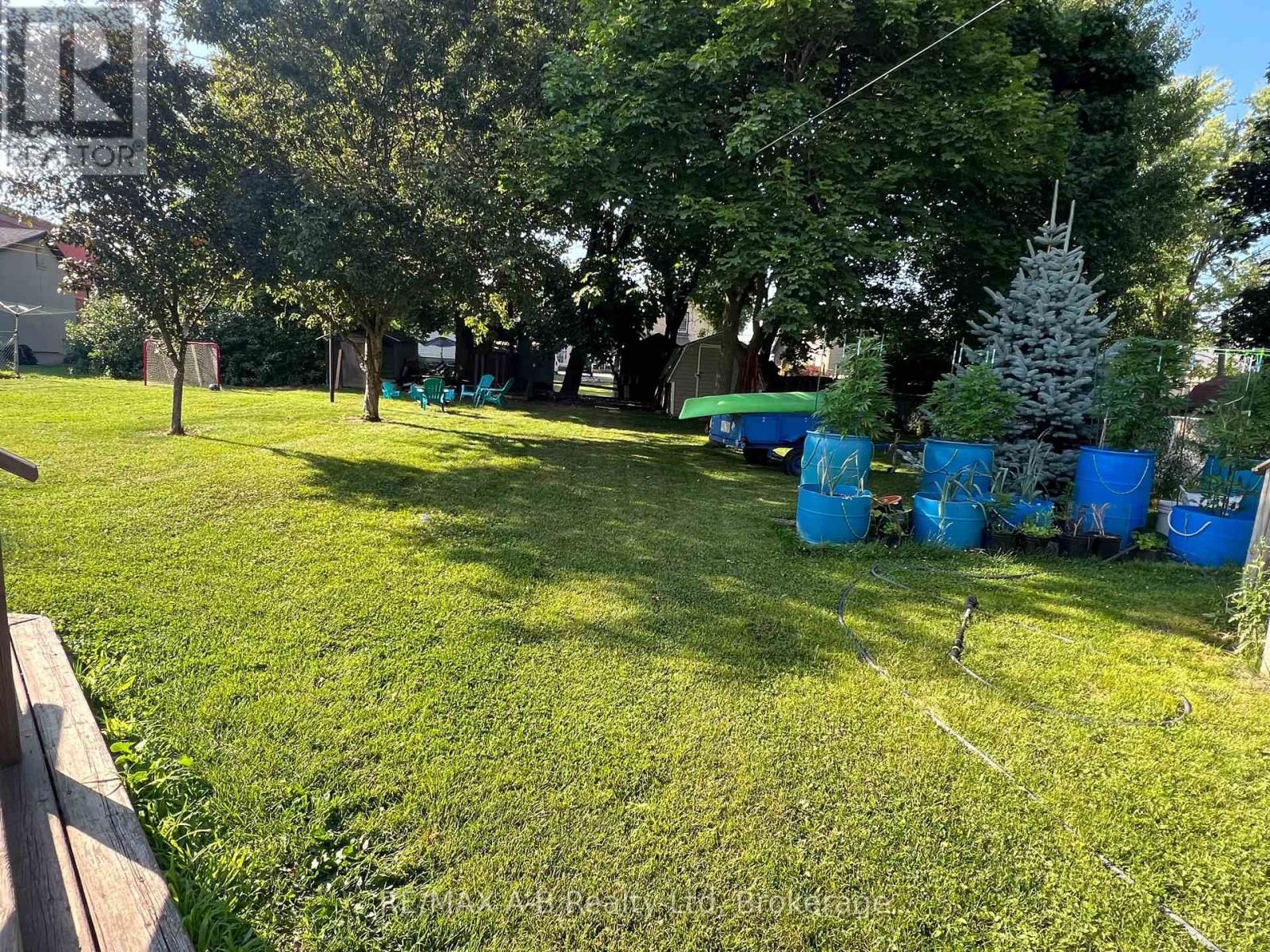 74 Adam Street, East Zorra-Tavistock, Ontario  N0B 2R0 - Photo 35 - X12148689