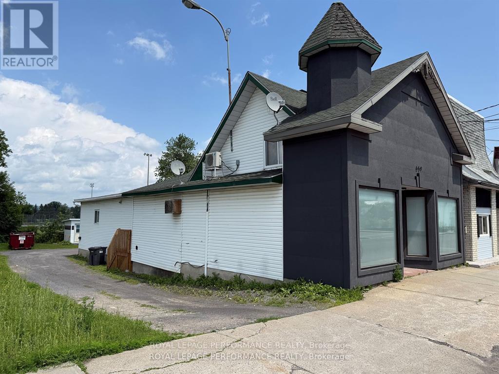 659 Main Street E, Hawkesbury, Ontario K6A 1B3 - Photo 1 - X12283172