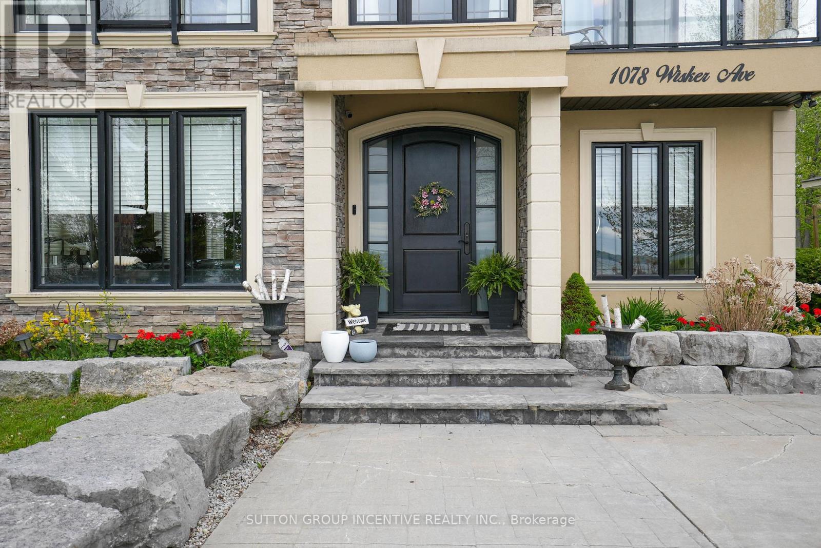 1078 Wisker Avenue, Innisfil, Ontario  L9S 2B3 - Photo 2 - N12188415
