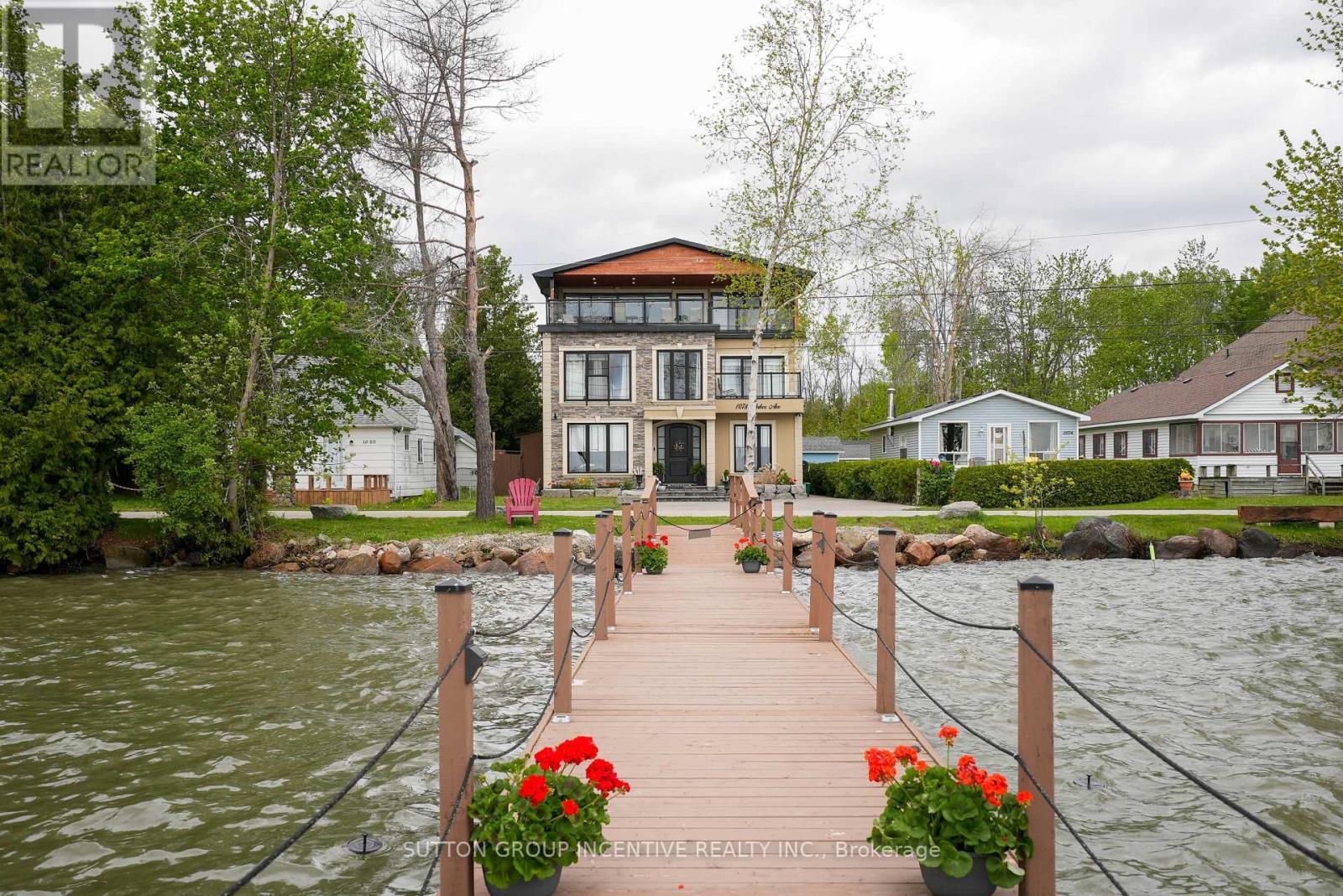 1078 Wisker Avenue, Innisfil, Ontario  L9S 2B3 - Photo 5 - N12188415