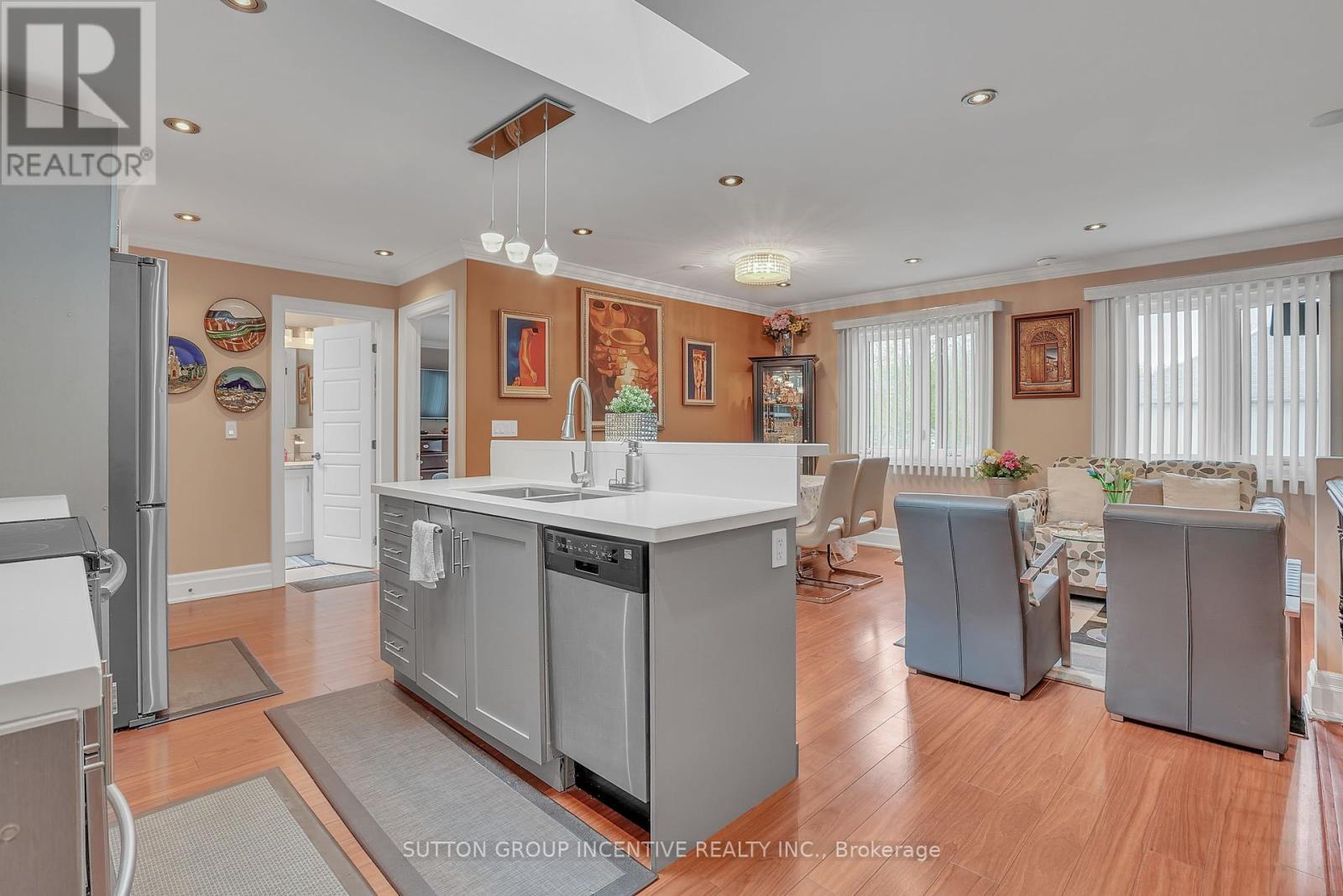 1078 Wisker Avenue, Innisfil, Ontario  L9S 2B3 - Photo 38 - N12188415