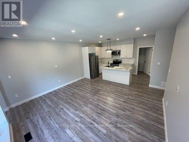 Property at 54 MARILYN AVENUE S image 5