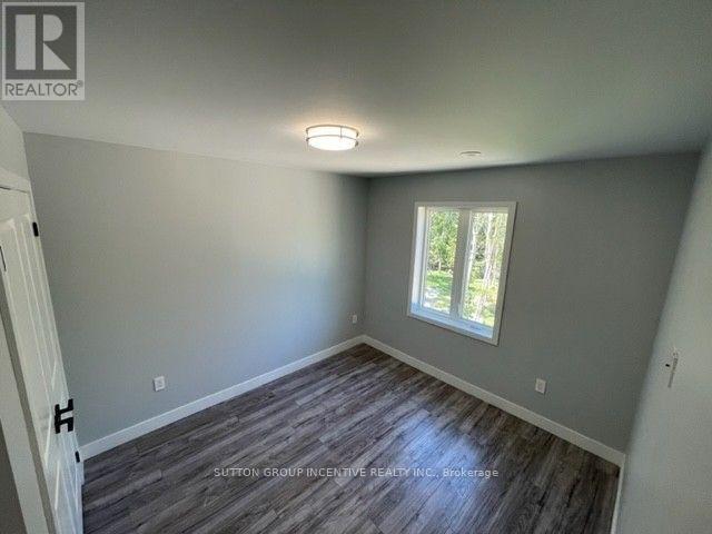 54 Marilyn Avenue S, Wasaga Beach, Ontario  L9Z 2Y1 - Photo 13 - S12032504