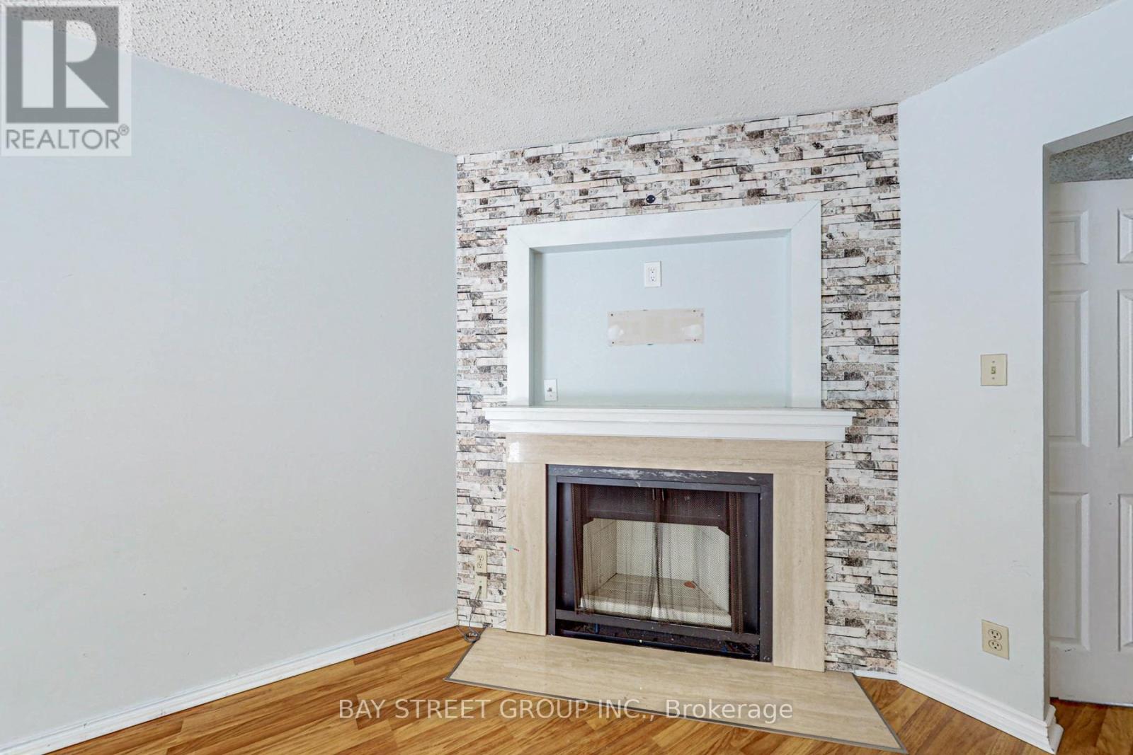 13 - 1232 Guelph Line, Burlington (Mountainside), Ontario  L7P 2S9 - Photo 10 - W12283052