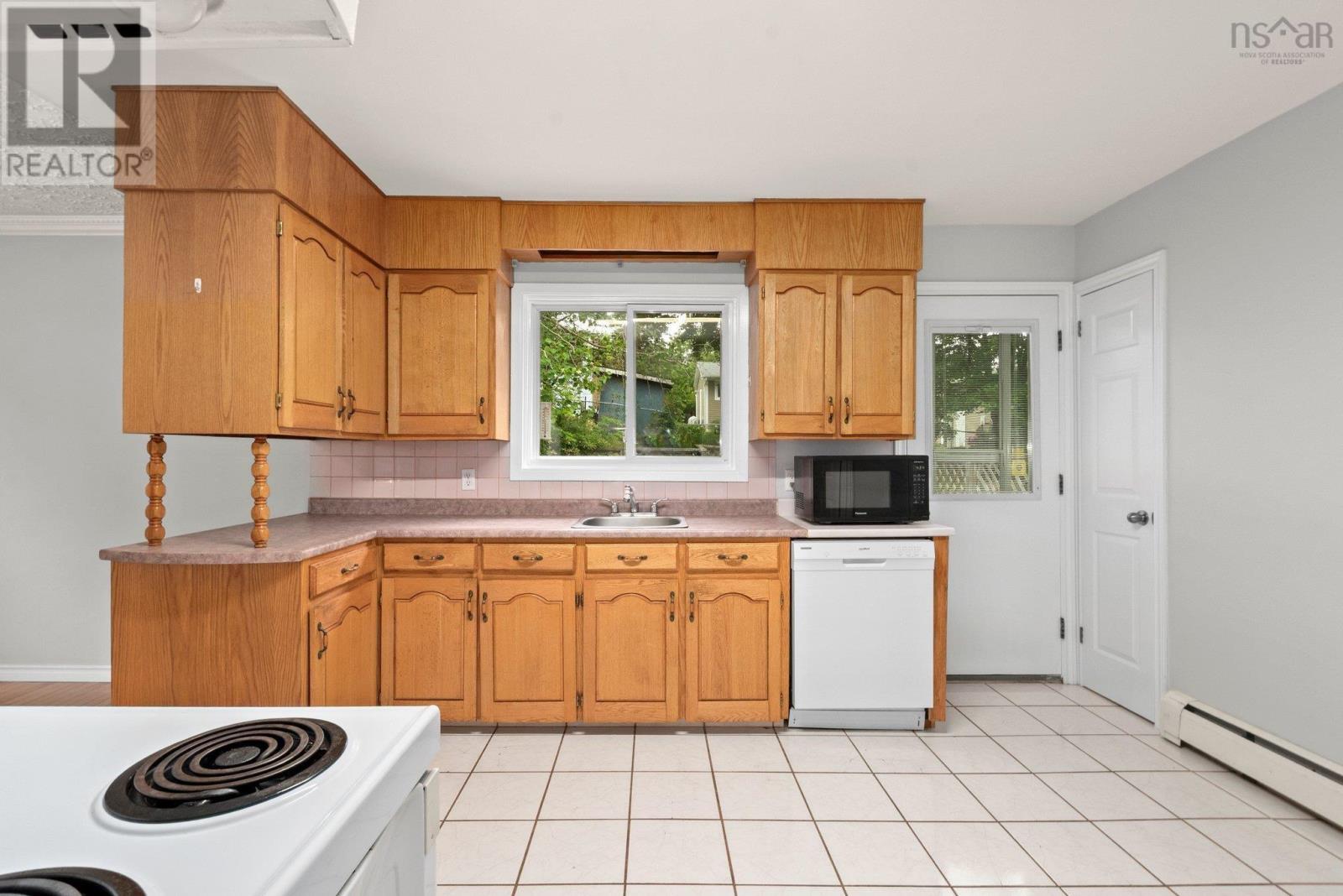 21 Spinner Crescent, Lower Sackville, Nova Scotia  B4C 2G1 - Photo 6 - 202517153