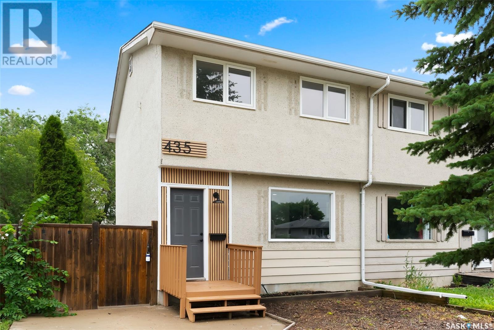 435 McIntosh STREET, regina, Saskatchewan