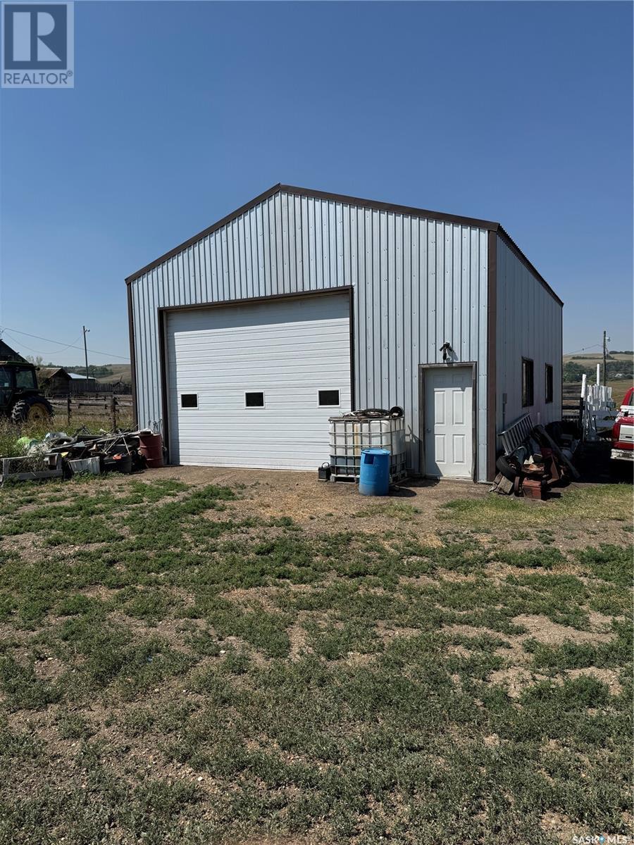 Deeded & Lease Land W/ Yard Near St Victor, Willow Bunch Rm No. 42, Saskatchewan  S0H 3T0 - Photo 38 - SK012530