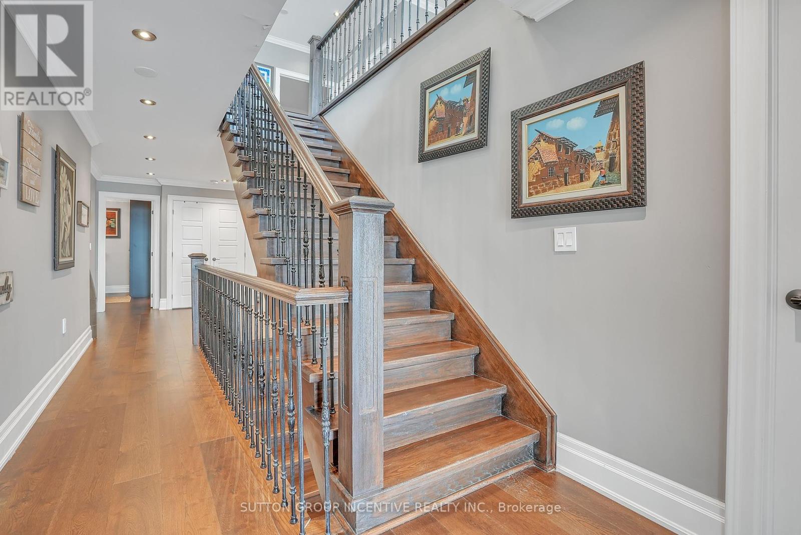 1078 Wisker Avenue, Innisfil, Ontario  L9S 2B3 - Photo 9 - N12188415