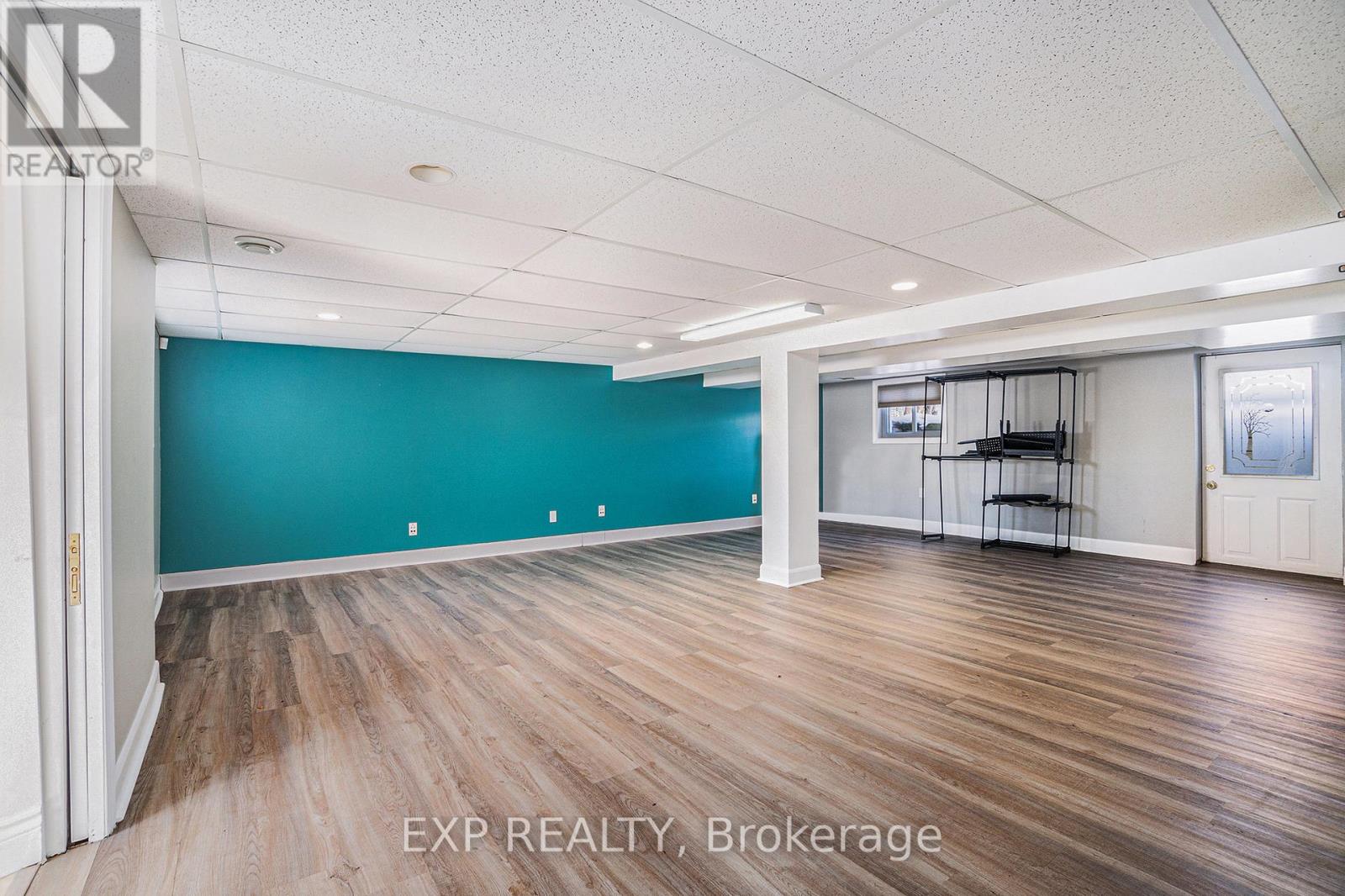 2147 Mer Bleue Road, Ottawa, Ontario  K4A 3T9 - Photo 12 - X12283208