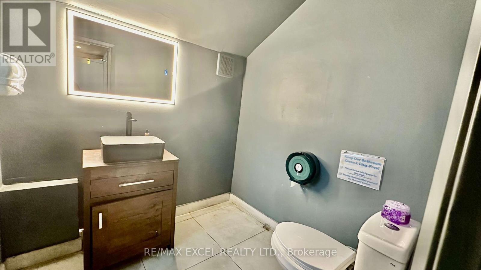 Main - 74 Gerrard Street E, Toronto, Ontario  M5B 1G6 - Photo 10 - C12283149