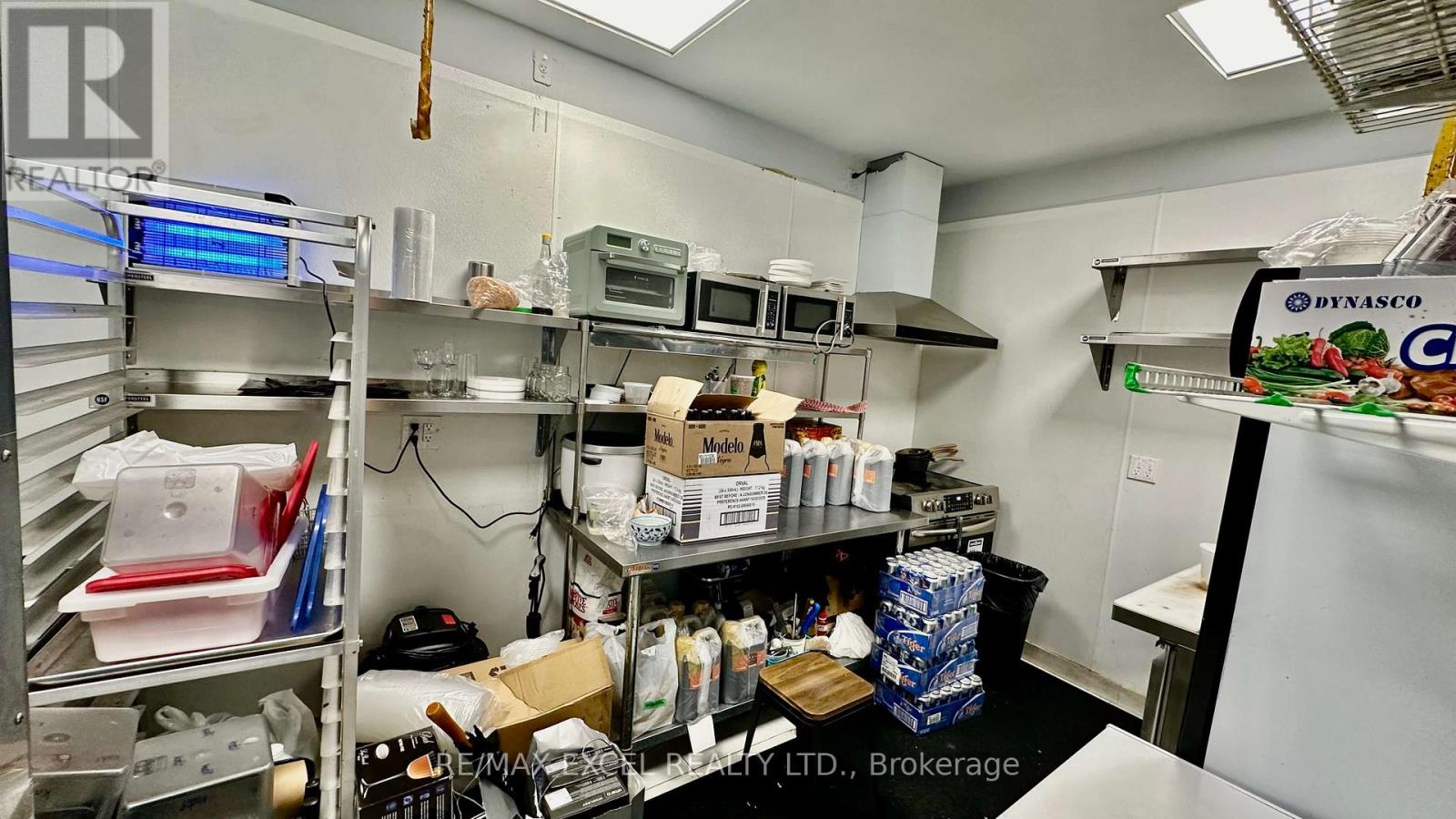 Main - 74 Gerrard Street E, Toronto, Ontario  M5B 1G6 - Photo 11 - C12283149