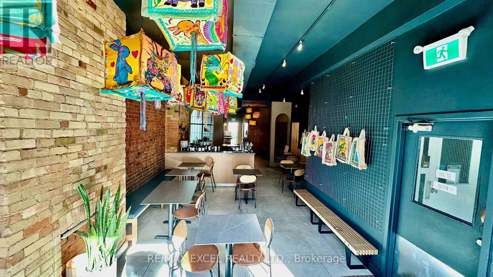 Main - 74 Gerrard Street E, Toronto, Ontario  M5B 1G6 - Photo 3 - C12283149
