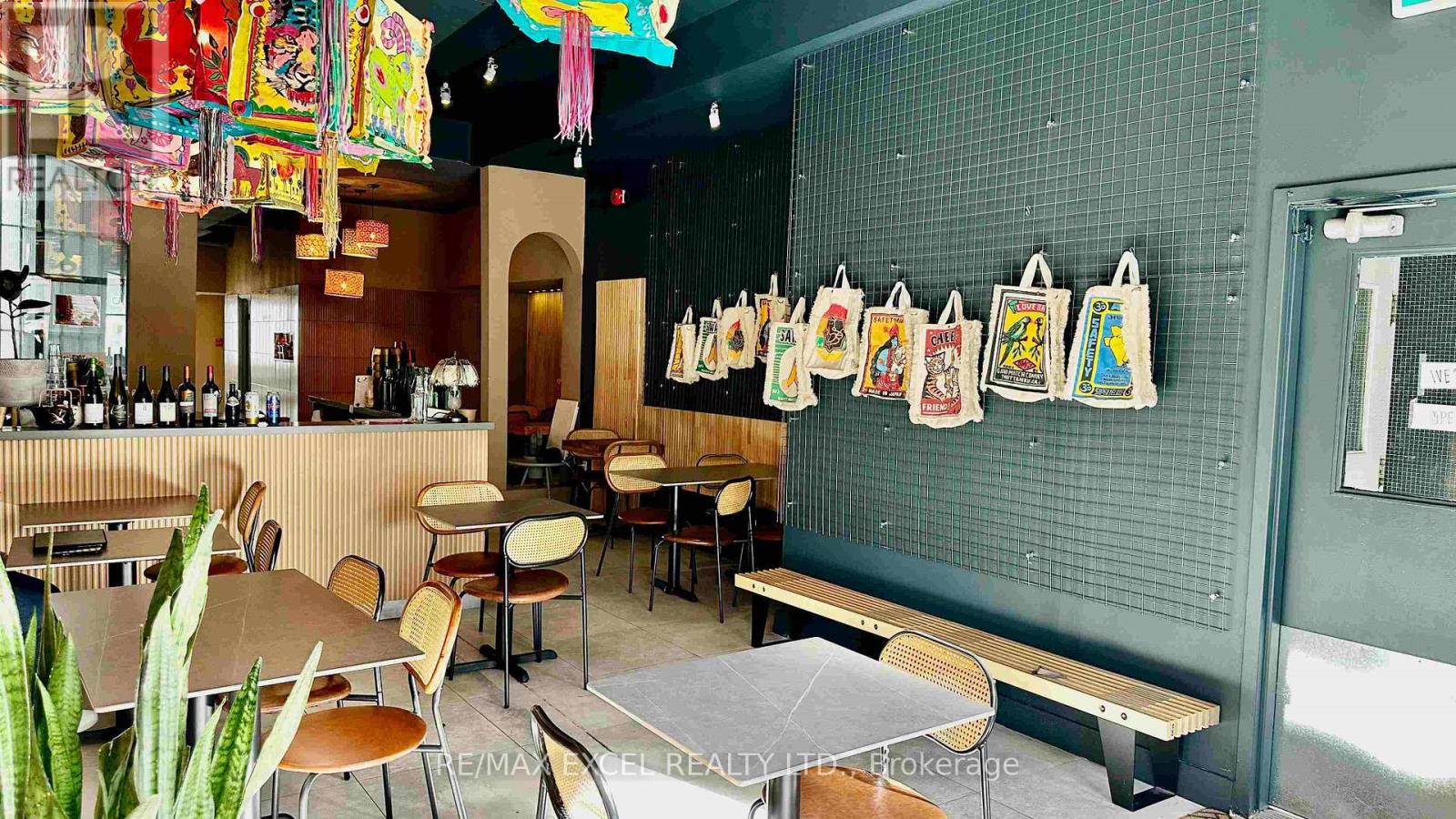 Main - 74 Gerrard Street E, Toronto, Ontario  M5B 1G6 - Photo 4 - C12283149