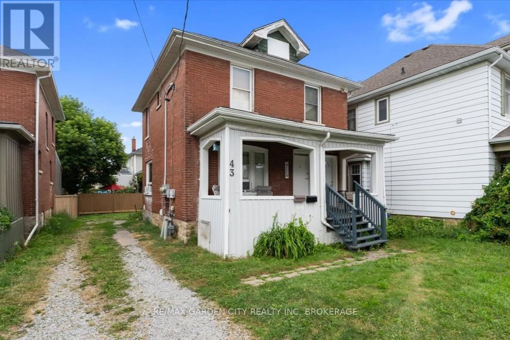 43 YORK STREET, St. Catharines, Ontario