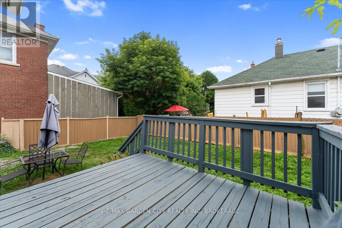 43 York Street, St. Catharines, Ontario  L2R 6C2 - Photo 30 - X12283294