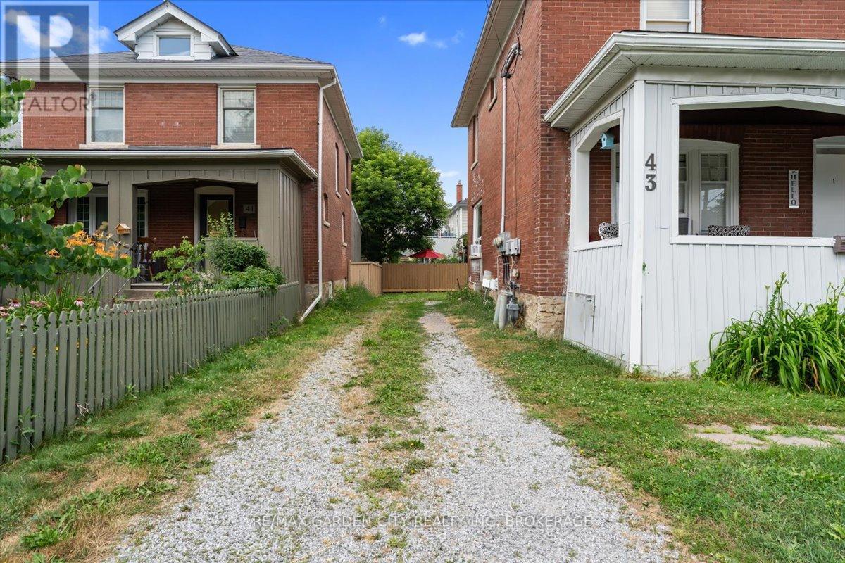43 York Street, St. Catharines, Ontario  L2R 6C2 - Photo 33 - X12283294