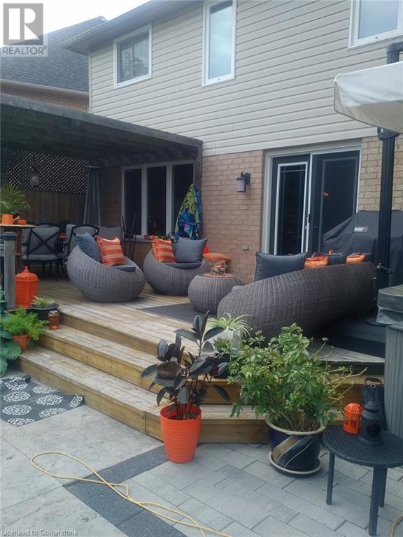 Property at 27 SURREY Drive image 5