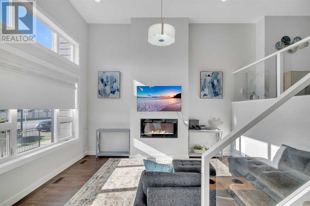 Property at 404, 1530 Bayside Avenue SW image 3
