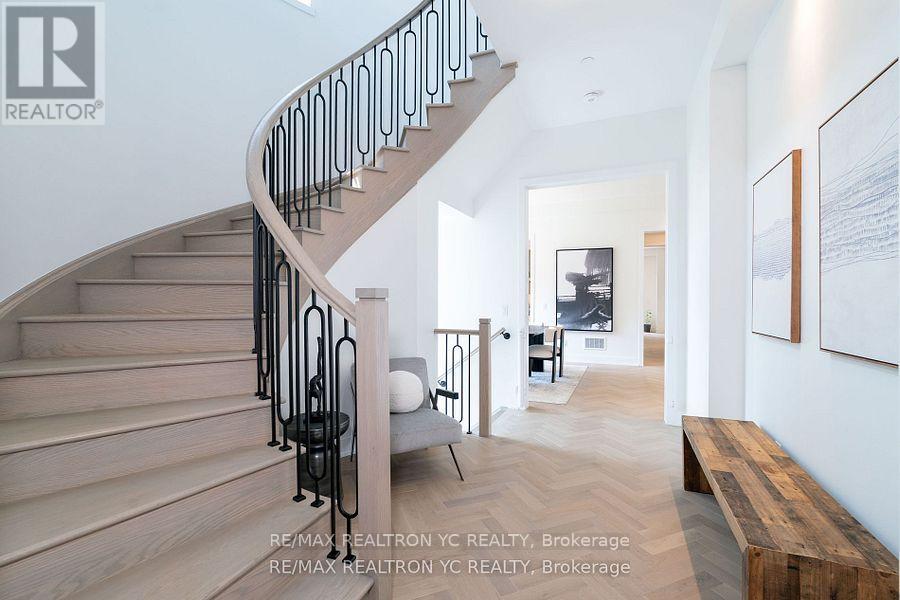 Property at 216 SIKURA CIRCLE image 4