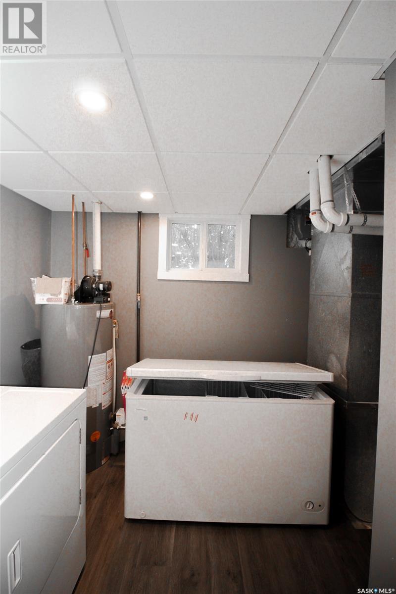 420 1st Street W, Shaunavon, Saskatchewan  S0N 2M0 - Photo 27 - SK003375