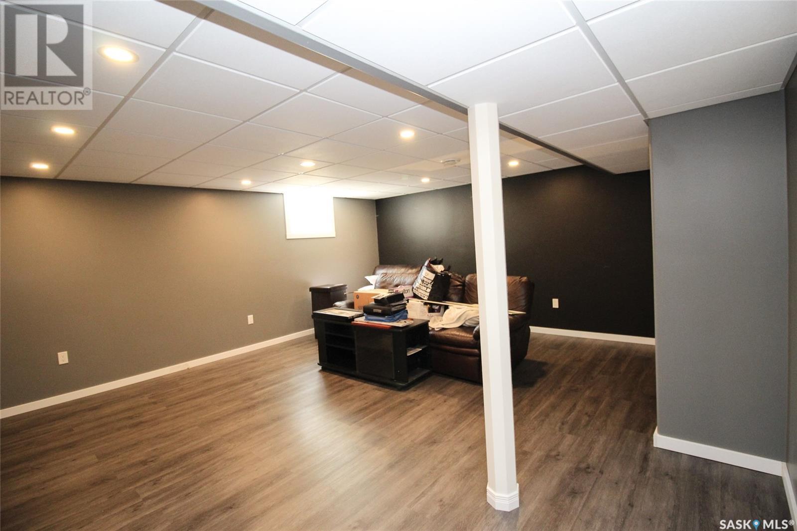 420 1st Street W, Shaunavon, Saskatchewan  S0N 2M0 - Photo 26 - SK003375