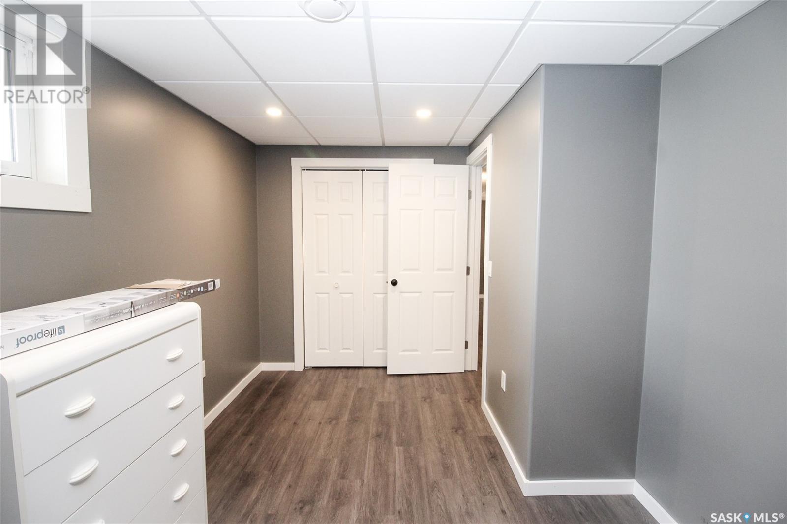 420 1st Street W, Shaunavon, Saskatchewan  S0N 2M0 - Photo 36 - SK003375