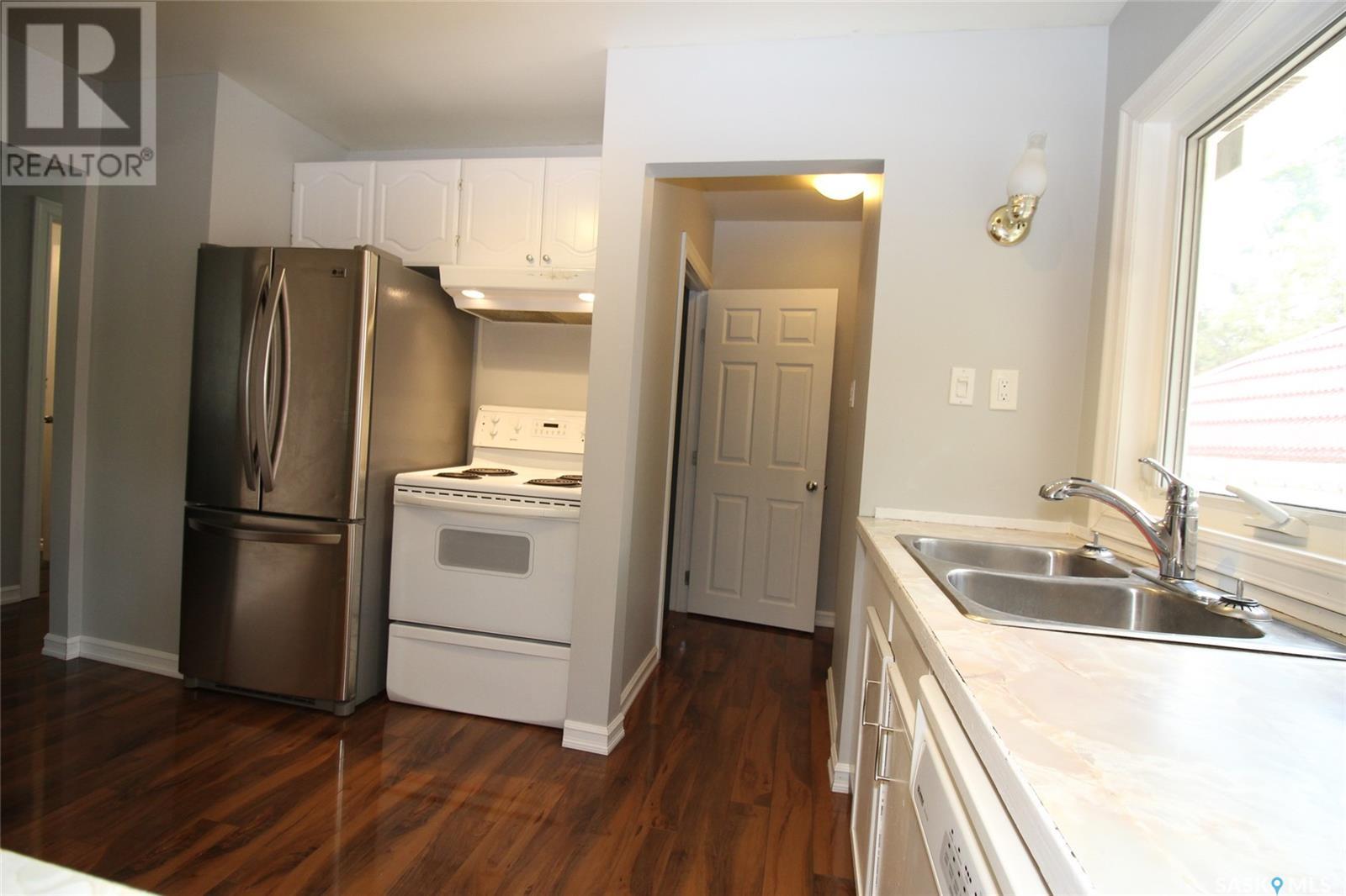 420 1st Street W, Shaunavon, Saskatchewan  S0N 2M0 - Photo 13 - SK003375