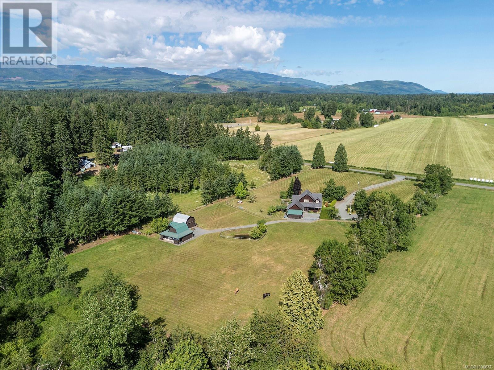 3713 Dove Creek Rd, Courtenay, British Columbia  V9J 1R9 - Photo 48 - 1006877