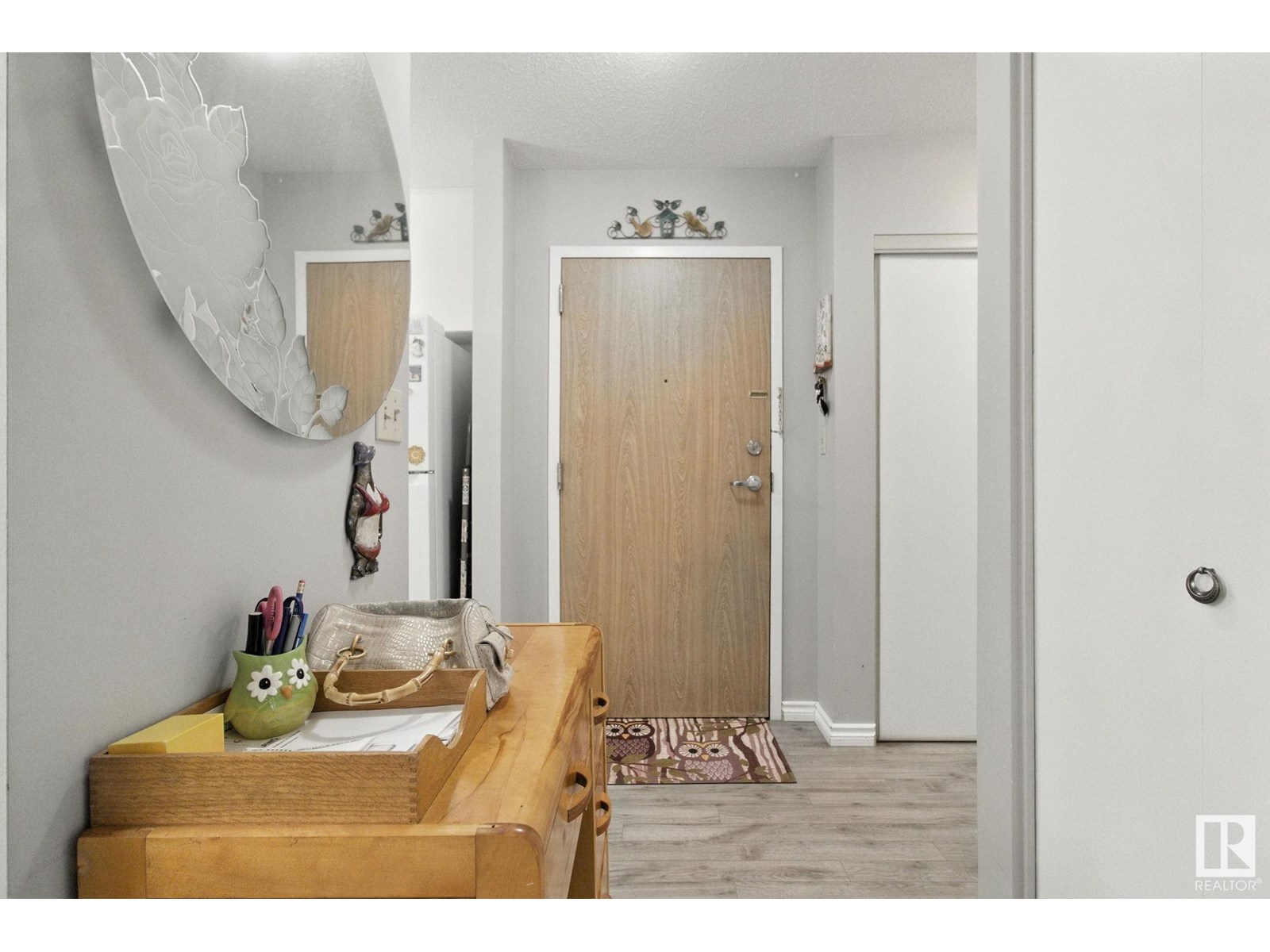 Property at #201 18004 95 AV NW image 3