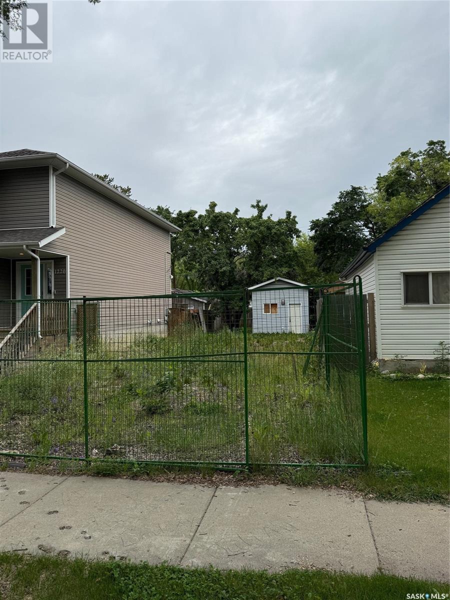 1218 G AVENUE N, saskatoon, Saskatchewan