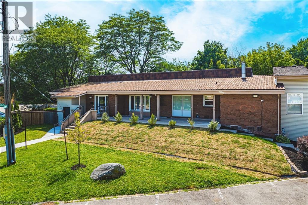 2 Heath Street, Hamilton, Ontario  L8H 3Y5 - Photo 2 - 40690667