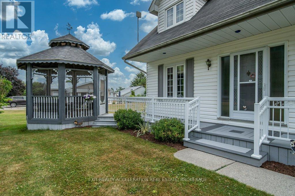 Property at 1066 COUNTY RD 9 image 3