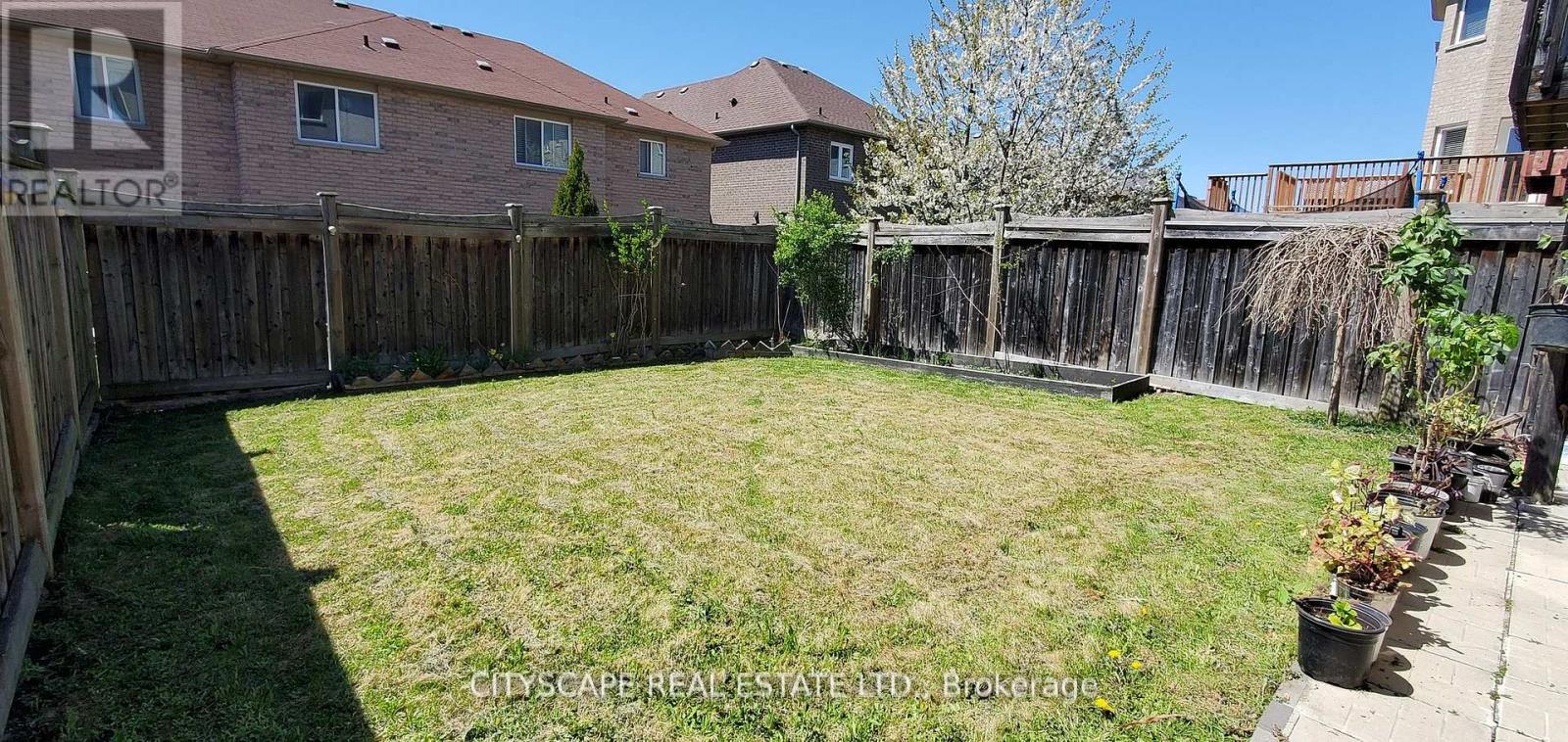 369 Kwapis Boulevard, Newmarket, Ontario  L3X 3H1 - Photo 20 - N12282947