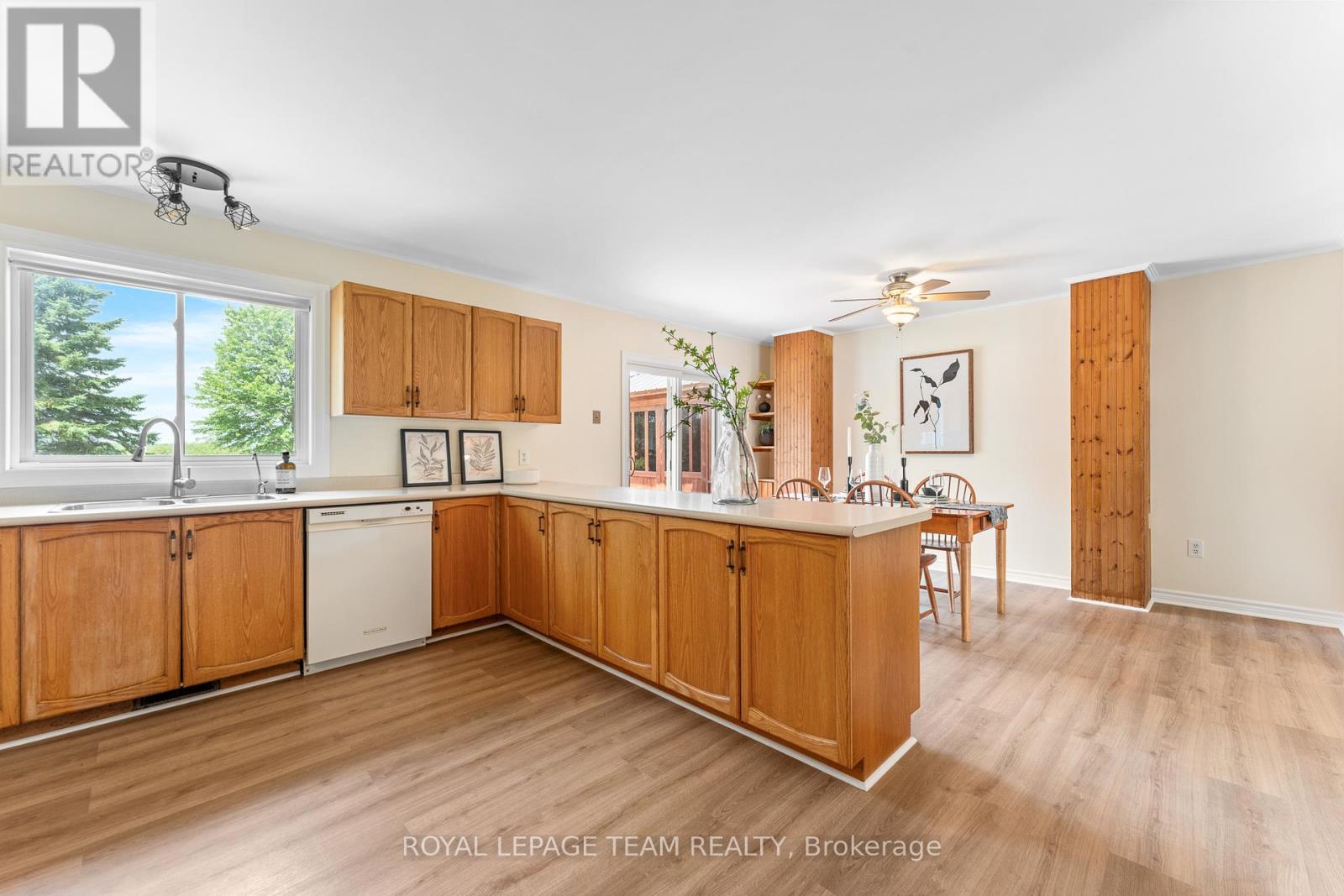 106 Porcupine Trail, Ottawa, Ontario  K0A 1T0 - Photo 13 - X12283348