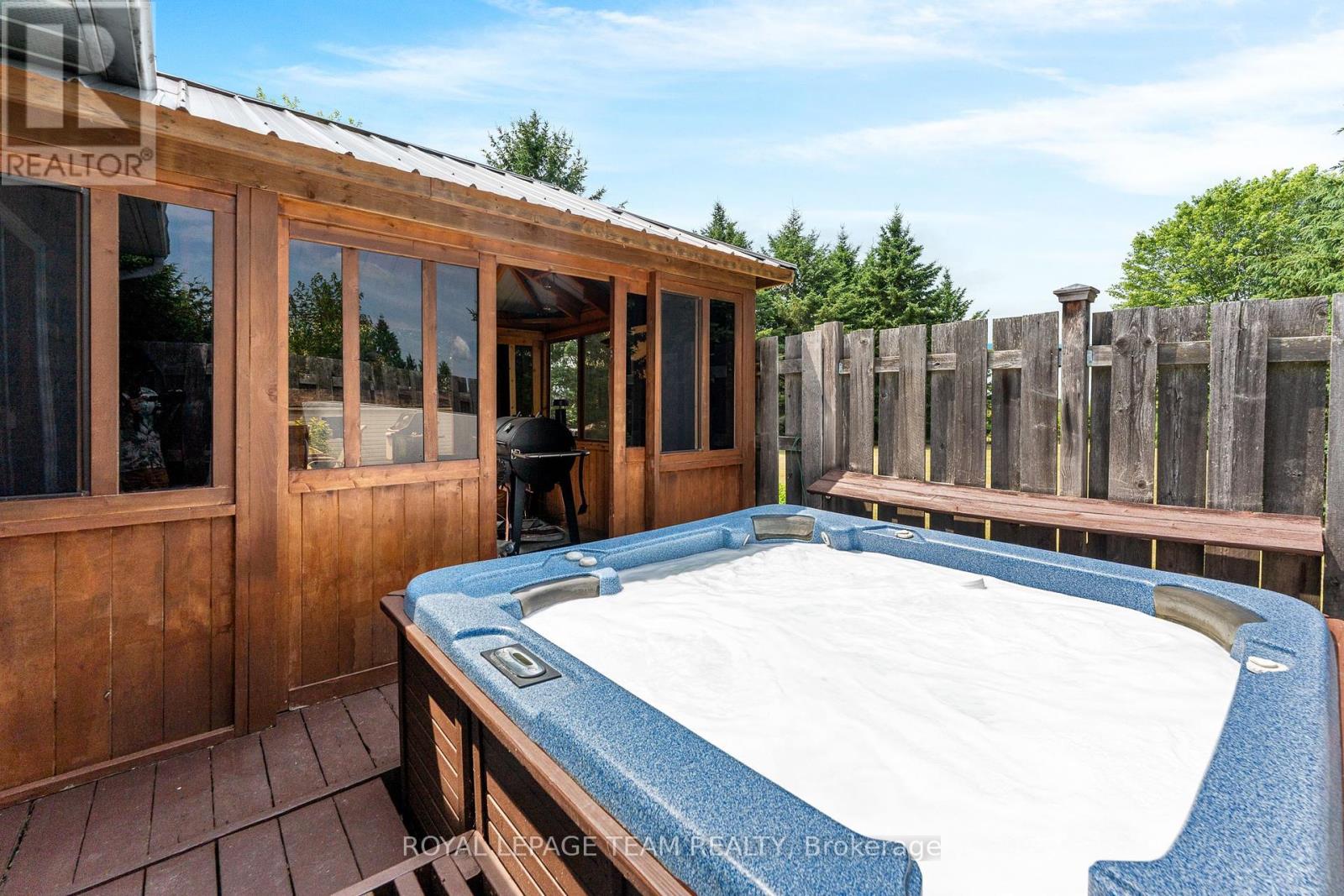 106 Porcupine Trail, Ottawa, Ontario  K0A 1T0 - Photo 36 - X12283348