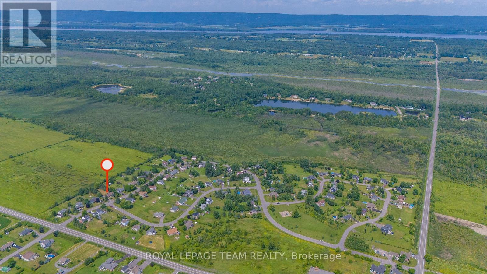 106 Porcupine Trail, Ottawa, Ontario  K0A 1T0 - Photo 47 - X12283348