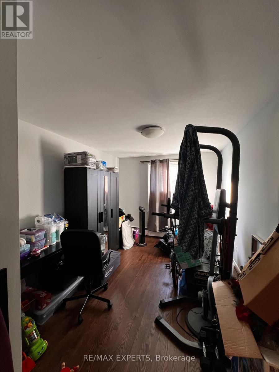 3 - 152 Overbrook Place, Toronto, Ontario  M3H 4P9 - Photo 10 - C12283244