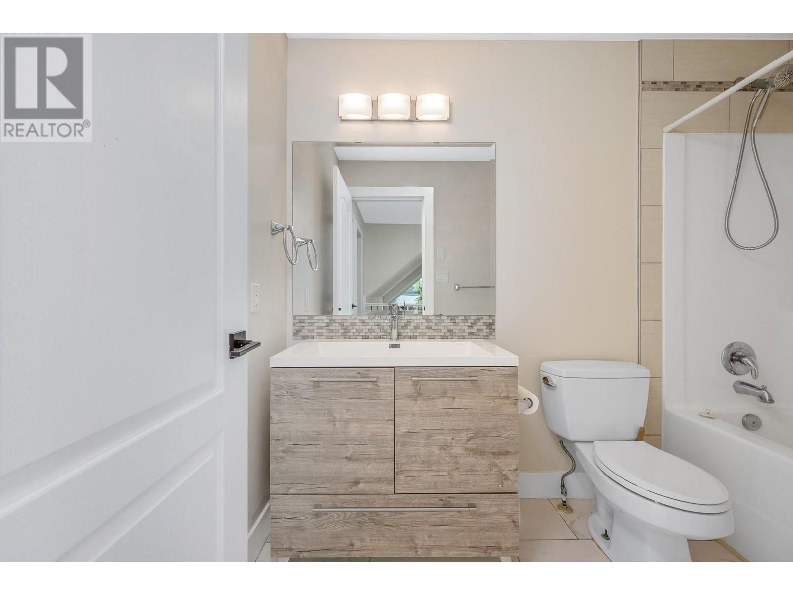 Property at 5795 East Vernon Road image 3