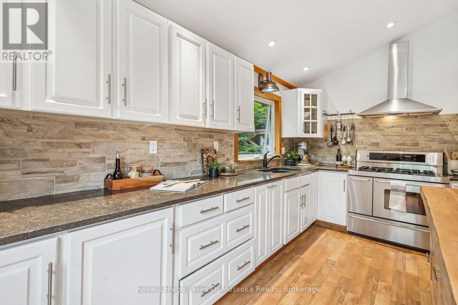 1315 Wolf Circle, Algonquin Highlands (Sherborne), Ontario  P0A 1E0 - Photo 26 - X12283352