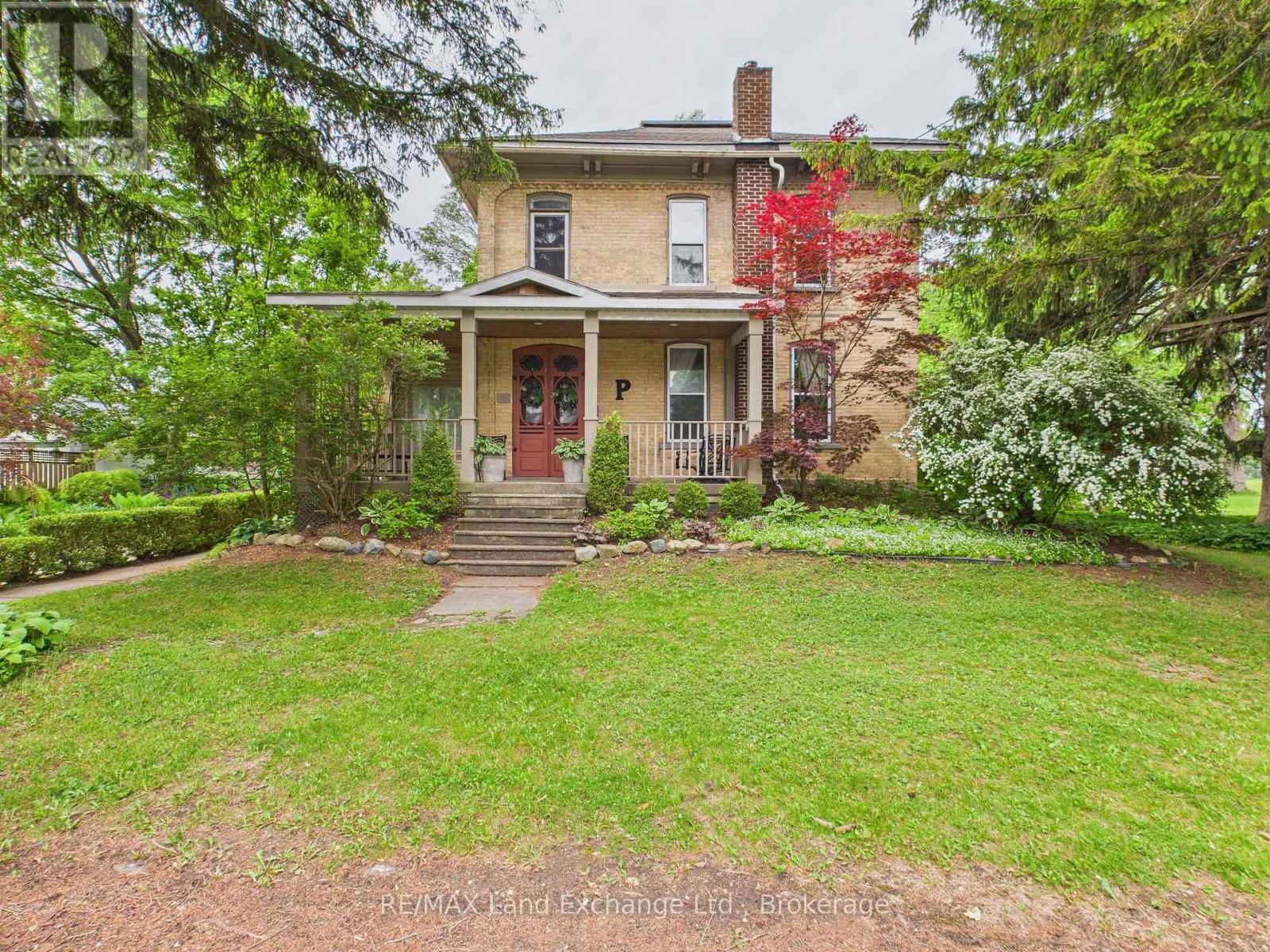 20 Queen Street, Huron-Kinloss, Ontario  N0G 2R0 - Photo 2 - X12283373