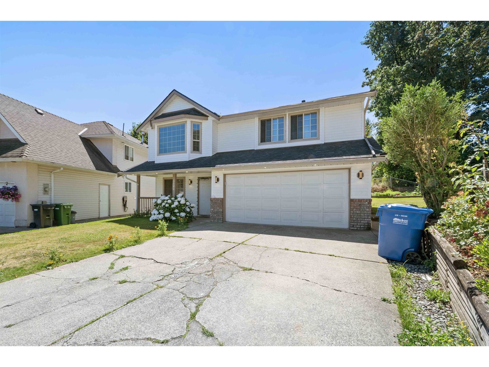 3184 Siskin Court, Abbotsford, British Columbia  V2T 5R1 - Photo 2 - R3024744