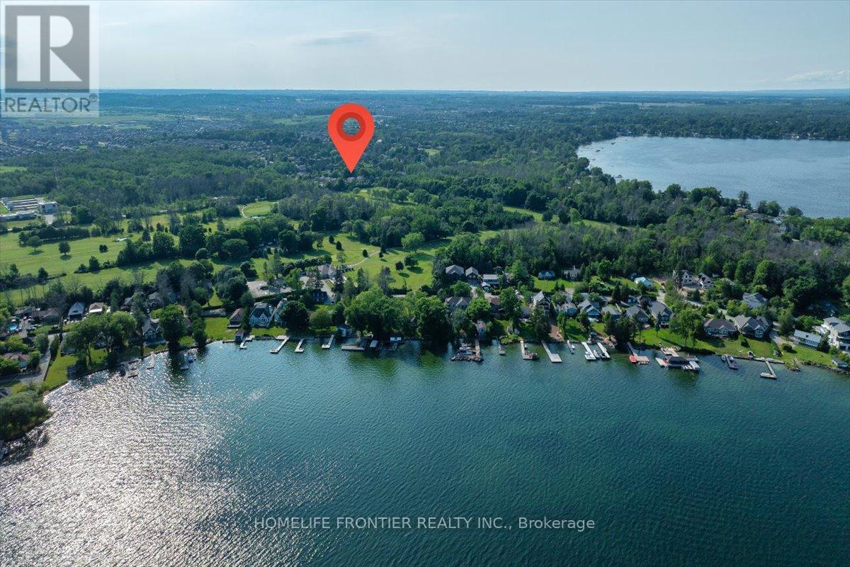 Property at 1664 MOYER AVENUE image 2