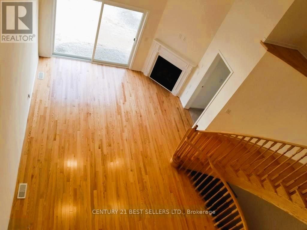 Property at 3317 SUMMERHILL WAY image 4