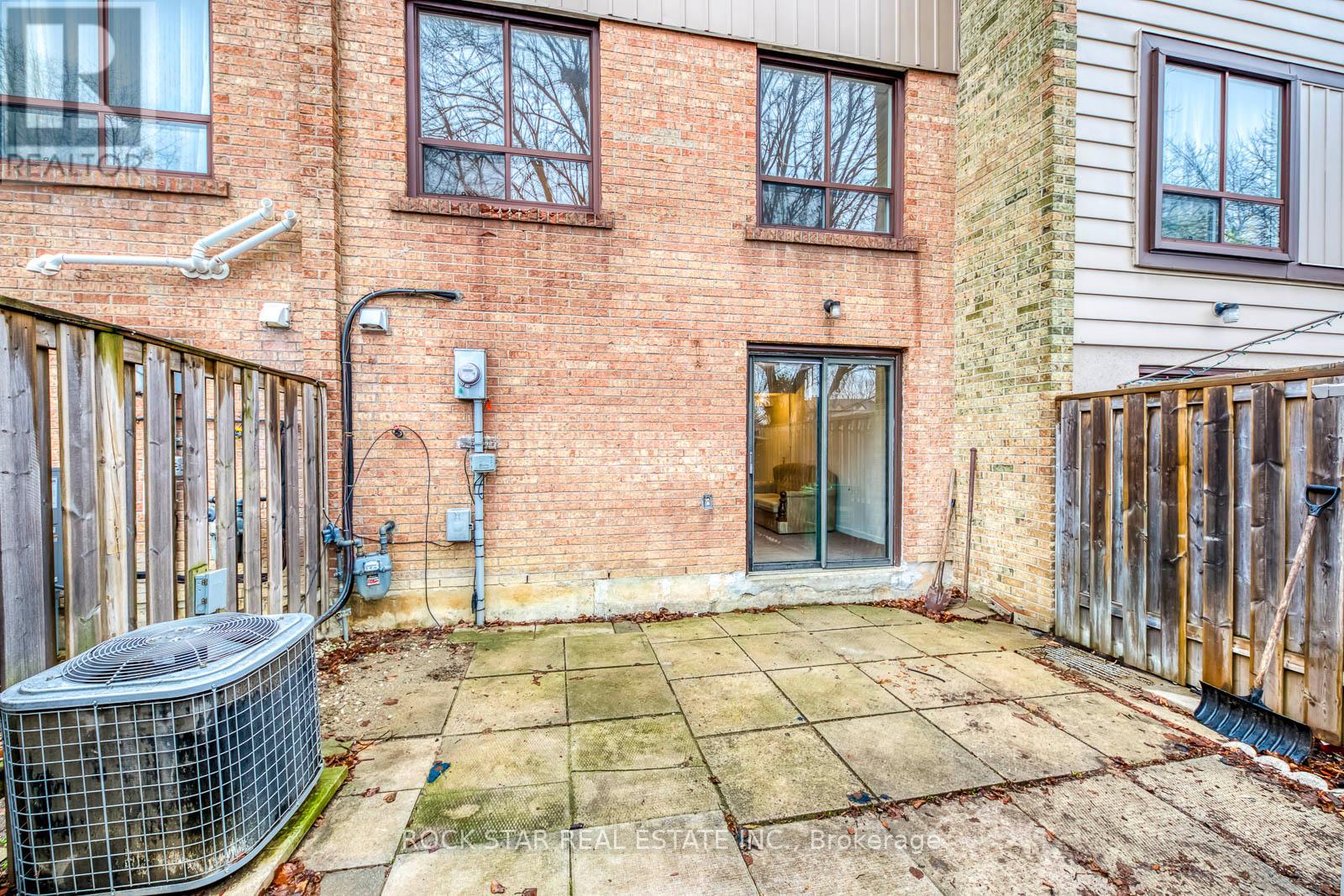 69 - 5 Moregate Crescent, Brampton, Ontario  L6S 3K9 - Photo 33 - W12283223