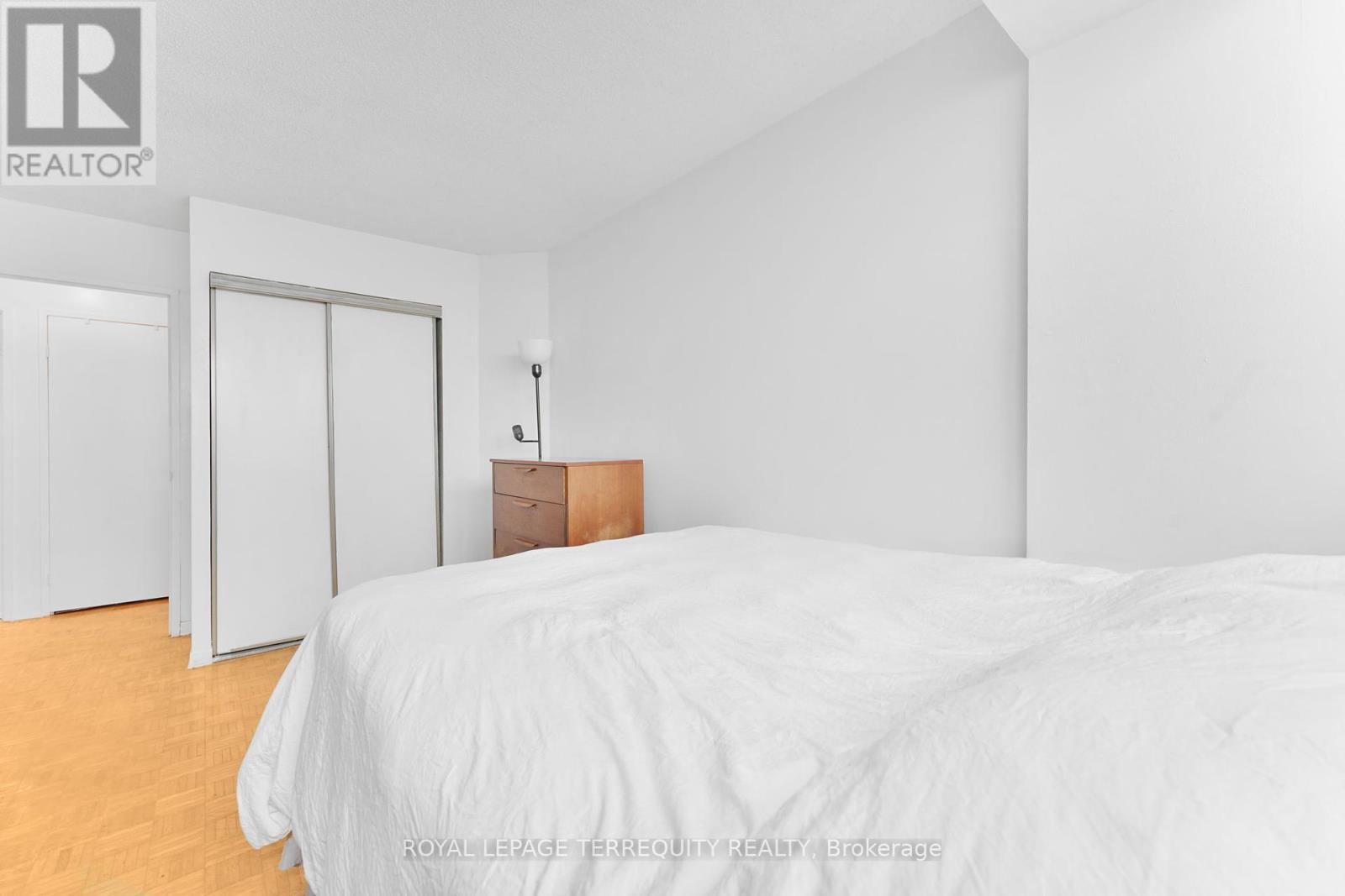 1702 - 8 Lisa Street, Brampton, Ontario  L6T 4S6 - Photo 15 - W12283284