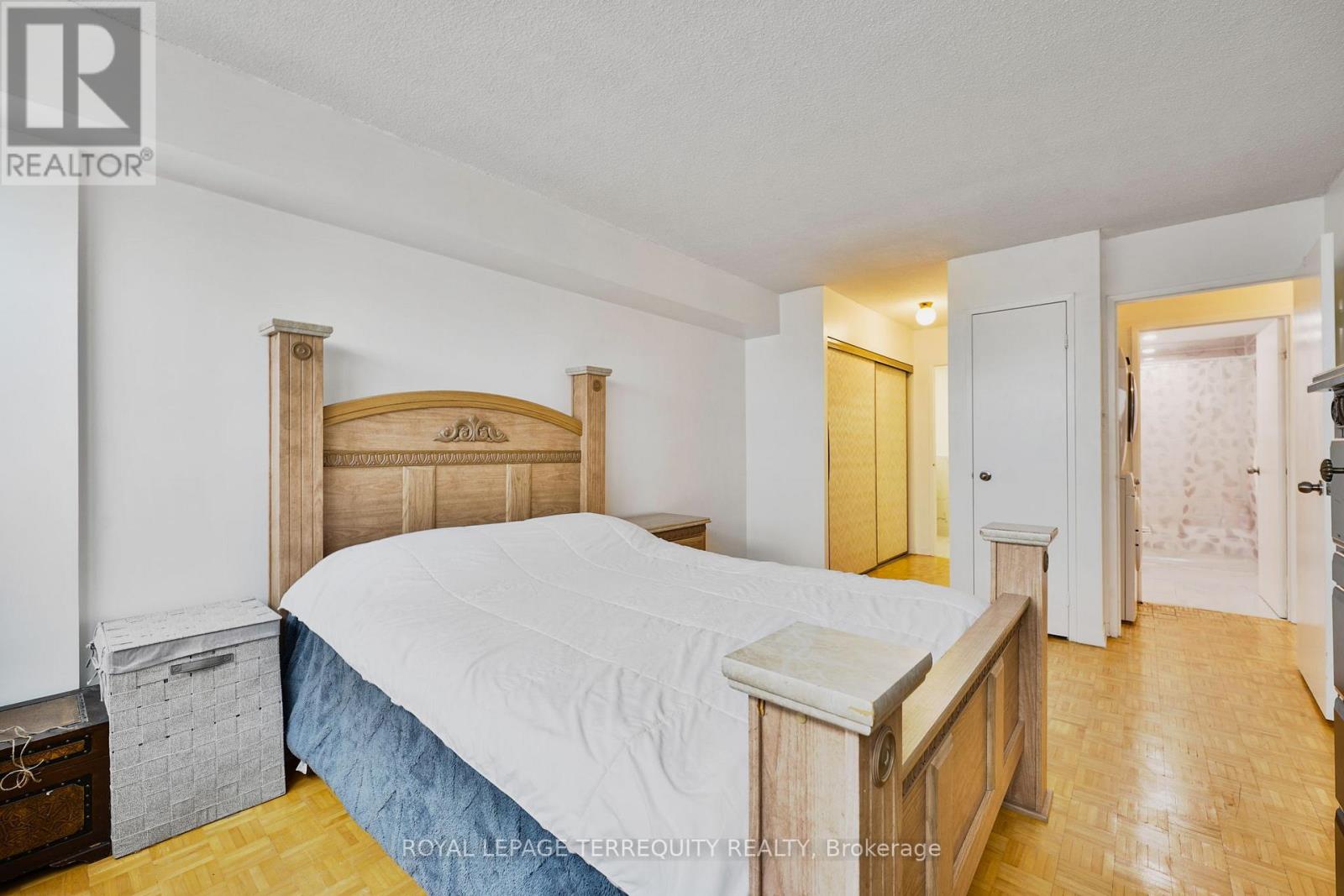 1702 - 8 Lisa Street, Brampton, Ontario  L6T 4S6 - Photo 18 - W12283284